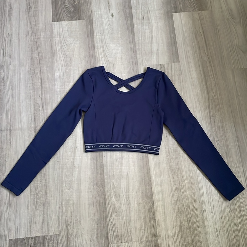 RARE Echt Arise Scrunch Long Sleeve Top Size Small